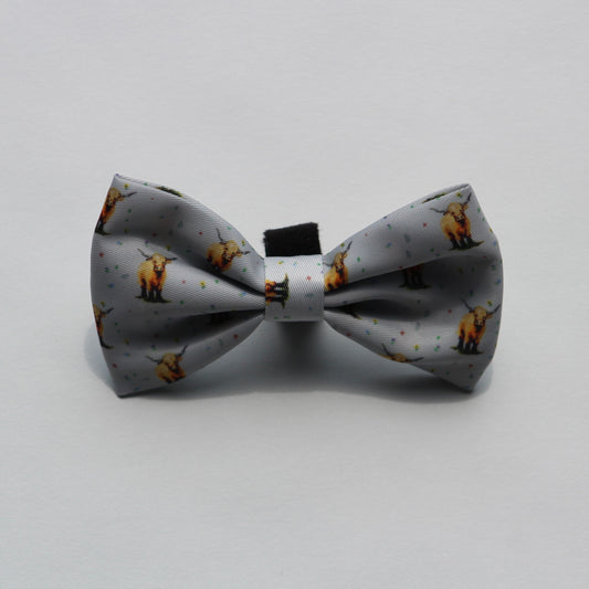 Dog Bow Tie - Get Moovin’