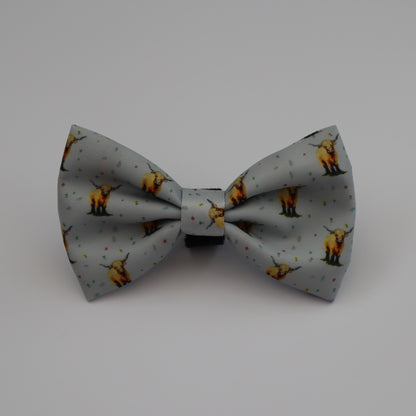 Dog Bow Tie - Get Moovin’